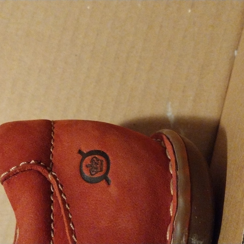 Born Leather Burgundy Oxford Shoes. Size 8 1/2. - Picture 8 of 10